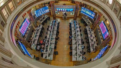 على رأسها السيارات.. ارتفاع  6 قطاعات بالبورصة بختام جلسة اليوم الأربعاء