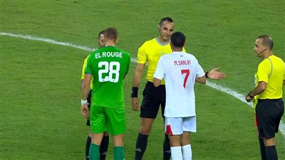 التعادل السلبي يحسم الشوط الأول بين الزمالك والمصري بالكونفدرالية