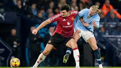 مانشستر يونايتد ينتزع فوزًا مثيرًا من مانشستر سيتي في ديربي بالدوري الإنجليزي