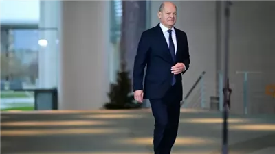 البرلمان الألمانى يعلن الموافقة على حجب الثقة من المستشار أولاف شولتس