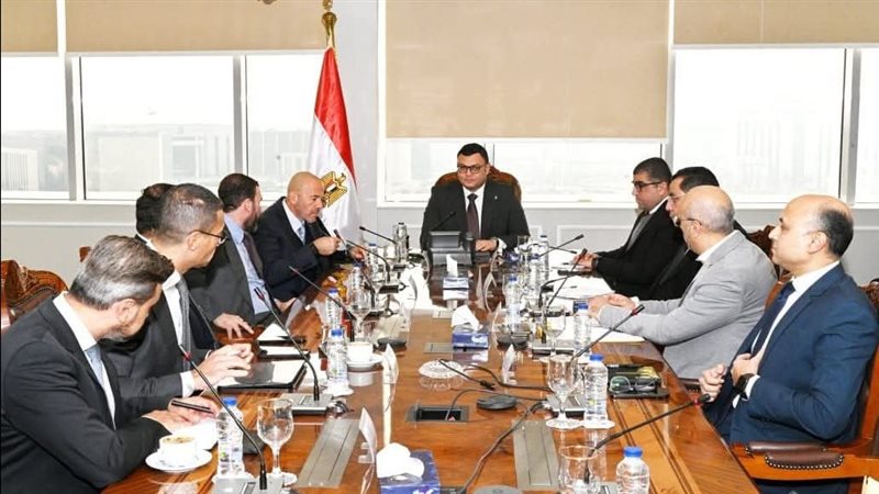 وزير الإسكان