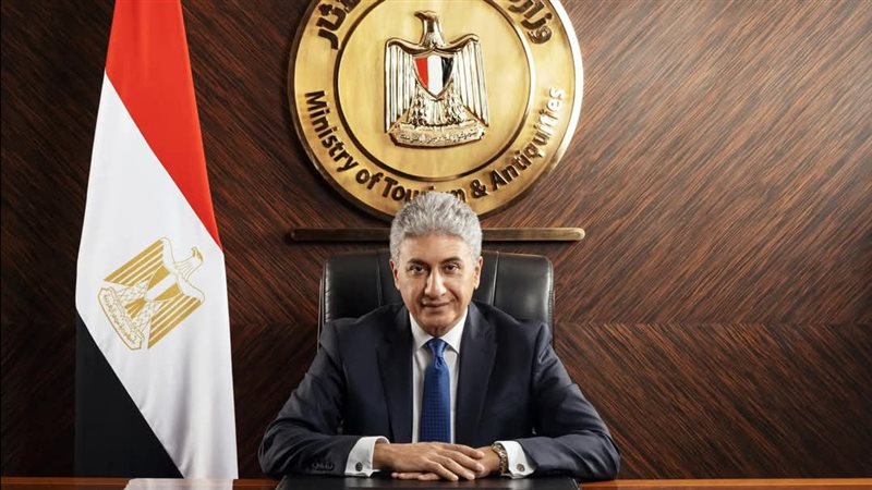 وزير السياحة