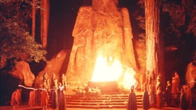 البستان البوهيمي للرجال فقط.. أسرار مرعبة وطقوس شيطانية 