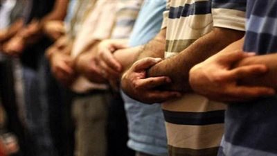 هل صلاة الجماعة في مكان العمل تعادل ثواب المسجد؟