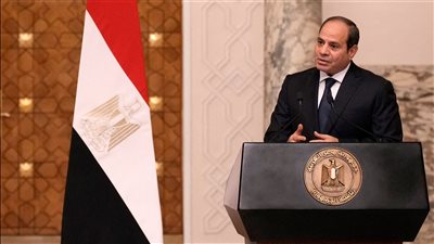 السيسي: الزيادة السكانية تؤثر على تقديم الخدمات والمنشآت الحكومية تتحملها شركة العاصمة
