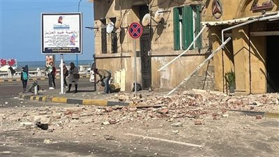 دون إصابات.. انهيار 4 شرفات في عقار الشاطبي بالإسكندرية 