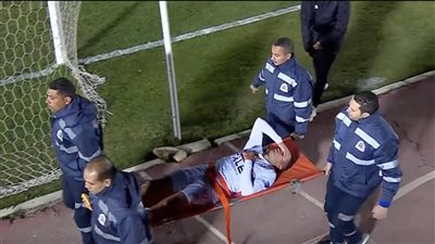طبيب الزمالك يكشف تفاصيل إصابة اللاعب محمد حمدي بمباراة الطلائع ومدة غيابه