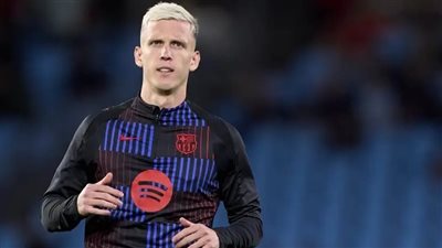 بسبب قيود مالية.. برشلونة يفشل في تسجيل أولمو وفيكتور لأخر الموسم 