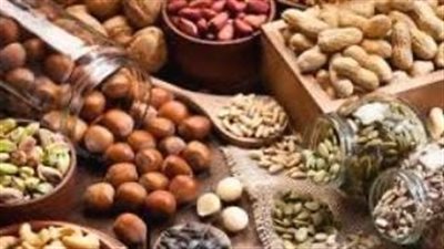 فوائد المكسرات وأهميتها لصحة مرضى القلب والسكري