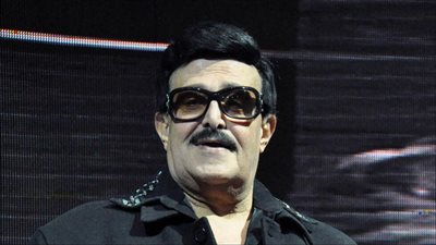 من الكوميديا الساخرة لصفحات الحوادث.. سر غضب سمير غانم الوحيد بمسيرته الفنية