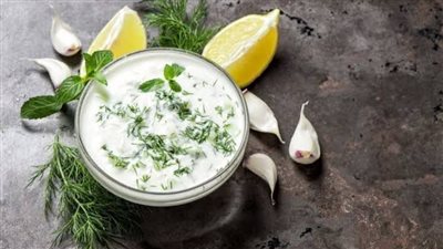 كيفية تحضير سلطة الزبادي في المنزل بخطوات بسيطة
