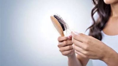 أطعمة ومشروبات مفاجئة تسبب تساقط الشعر: تجنبها لحماية شعرك