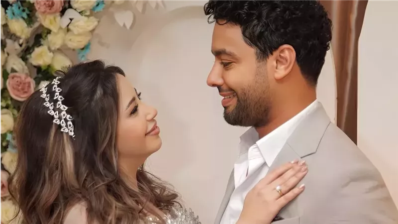 أحمد جمال وفرح الموجى