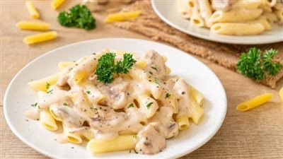 مكرونة بالفراخ والوايت صوص.. وصفة لذيذة وسهلة