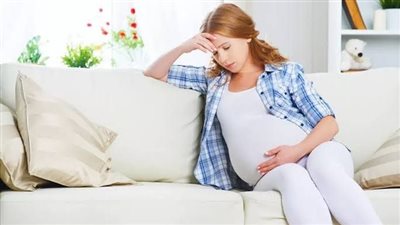 هل تعانين من صداع مستمر أثناء الحمل؟.. هذا مؤشرًا على حالة نادرة
