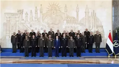 وزير الداخلية يؤكد عمق الروابط والتعاون بين رجال الشرطة وأشقائهم بالقوات المسلحة