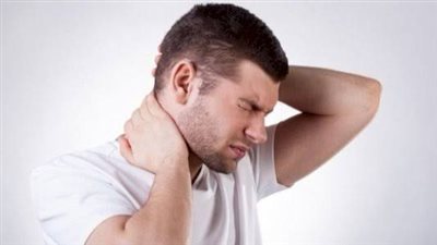 مكونات طبيعية لوصفة فعالة تخلصك من آلام الرقبة والظهر بسرعة