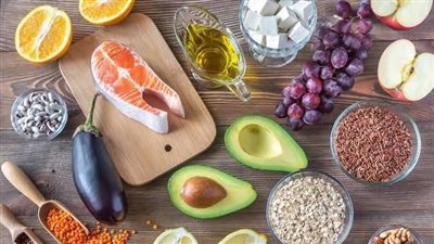 أطعمة خارقة تقضي على الكوليسترول الضار وتحمي قلبك بشكل طبيعي