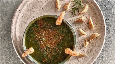 طريقة تحضير طاجن الملوخية بالجمبري.. شهية ومفيدة