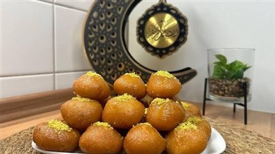 استمتعي بها مع الشاي.. طريقة عمل حلوى السميد بطريقة الشيف نجلاء الشرشابي