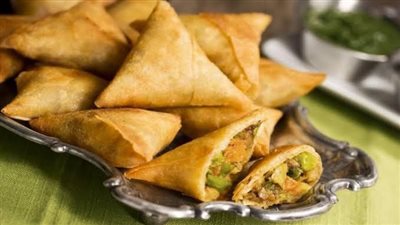 بخطوات سهلة.. حضري السمبوسة باللحمة في المنزل لسفرة رمضانية لا تُقاوم