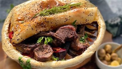 طعم خرافي زي المطاعم.. أسهل طريقة لعمل فخارة دبابيس الدجاج بالعجين