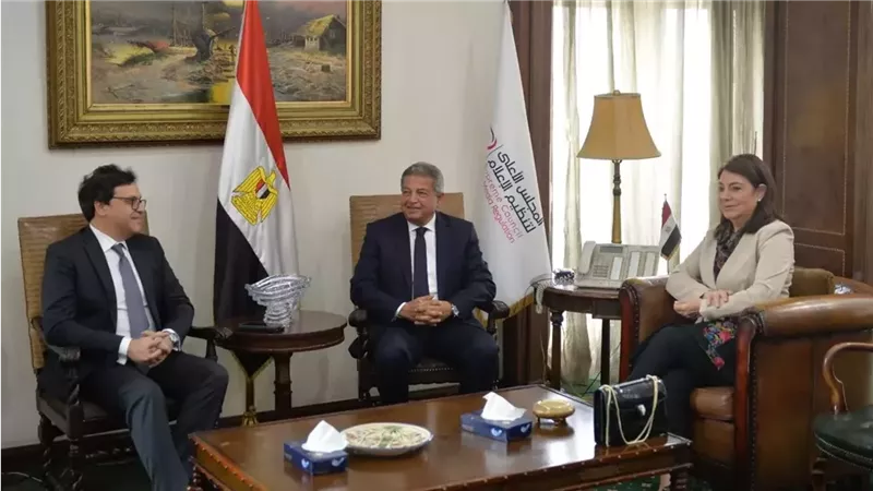 اجتماع وزير الثقافة