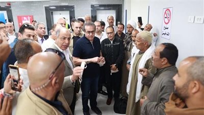 وزير الصحة يوجه بتقديم أفضل الخدمات الطبية للمرضى بالمنشآت الصحية