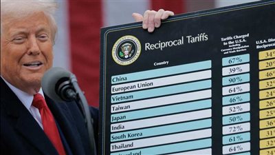 بعد فرض ترامب رسوم جمركية.. الملابس أبرز السلع المصرية المصدرة لأمريكا