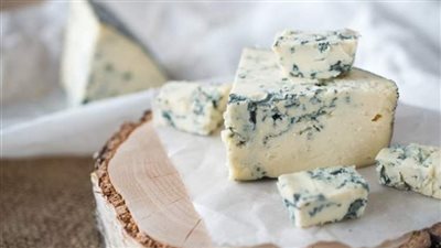 نوع جبن على مائدتك قد يكون خطرًا على حياتك ومسبب لأمراض قاتلة