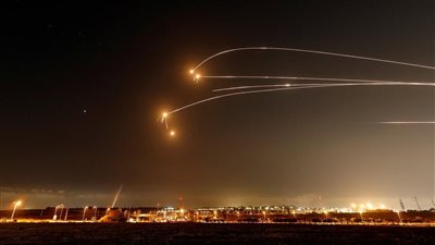 القسام: الصواريخ ردًا على المجازر بحق المدنيين وصافرات الإنذار تدوى في إسرائيل