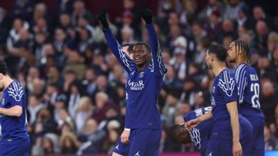 رغم السقوط في فيلا بارك.. باريس سان جيرمان يخطف تذكرة العبور الأوروبي