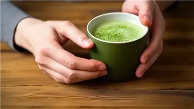 كوب من السكينة.. كيف تساعدك الماتشا على الهروب من ضوضاء الحياة؟