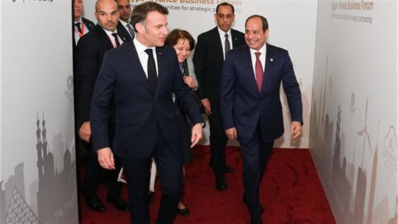 تفقد مستشفي العريش