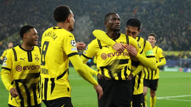 برشلونة ضد بوروسيا