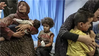 غزة تحترق من جديد.. أطفال متفحمون داخل مدرسة نازحين ومستشفى خارج الخدمة