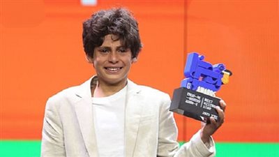 «عمر شريف».. يكشف تفاصيل مغامرته في فيلم صيني وتحديات اللغة والثقافة