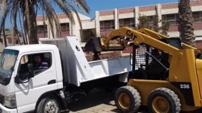 محافظ الاسماعيلية يوجه بتكثيف جهود النظافة العامة وصيانة الإنارة