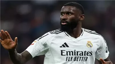 سلوك غير مقبول.. الاتحاد الألماني ينتقد روديجر بعد طرده أمام برشلونة