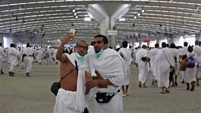 تصوير مناسك الحج والعمرة.. الإفتاء تطلق تحذيرًا هامًا للمُعتمرين والحجاج