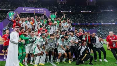  أبطال قارتين.. رباعي عالمي يصنع المجد مع أهلي جدة