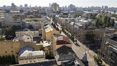 كييف.. شرطة أوكرانيا تعتقل مسنة بسبب قبعة تحمل نجمة الجيش الروسي