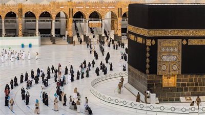 ما هو تفسير «الرمل » في الطواف أثناء العمرة والحج؟ الإفتاء توضح