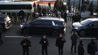 أنصار الرئيس السابق يدفعون الثمن.. عام ونصف خلف القضبان بسبب «الهوس السياسي»