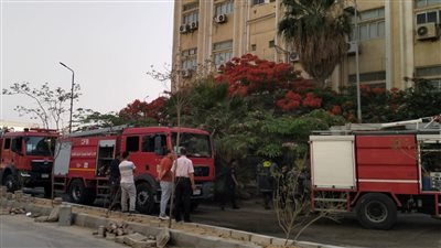ما بين الذعر والنجاة.. حريق داخل كلية العلوم بجامعة الأزهر