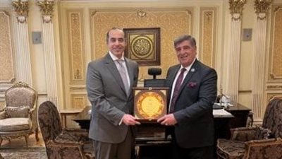 درع «الجبهة الوطنية» لوزير الشؤون النيابية.. إشادة بدوره في ترسيخ التواصل السياسي