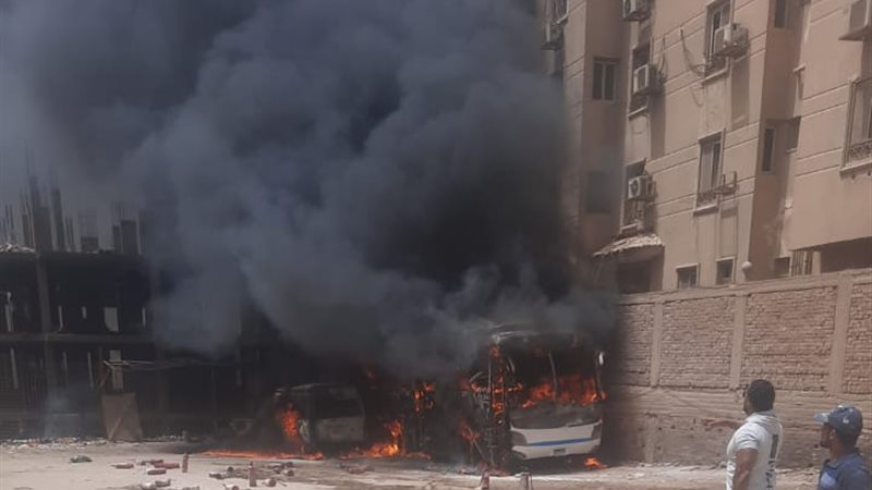 حريق جراج سيارات