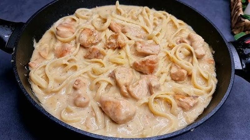 مكرونة وايت صوص