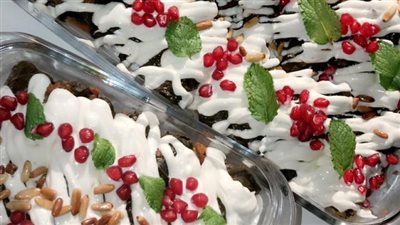 جربي فتة ورق العنب بطريقة جديدة.. سهلة ولذيذة ومشبعة