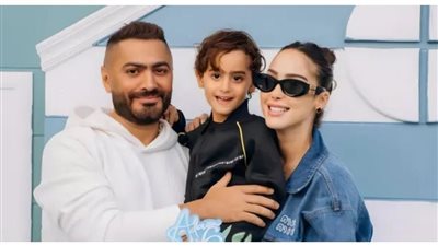 تامر حسني يوجه رسالة مؤثرة لجمهوره من الكويت.. «إنتو هتقووني.. وادعوا لآدم»